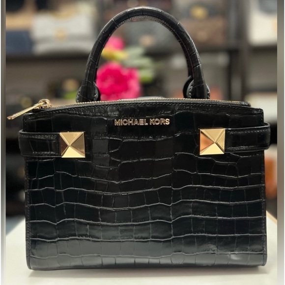 Michael Kors Karla Small E-West Satchel
Embossed Leather Black - Picture 1 of 8